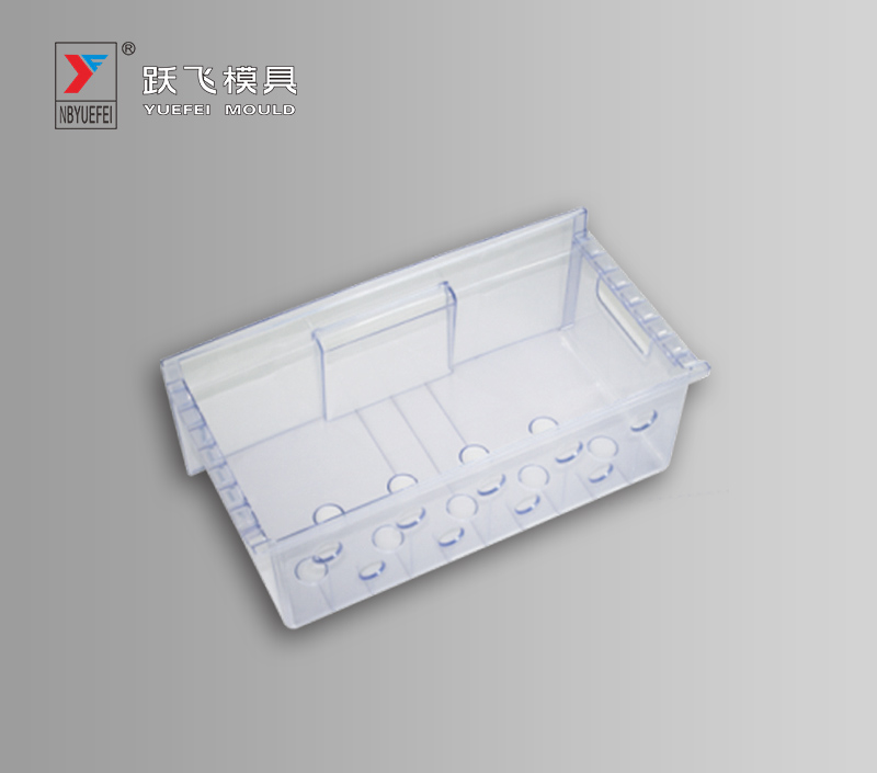 What are the advantages and disadvantages of hot runner molds in injection molding?